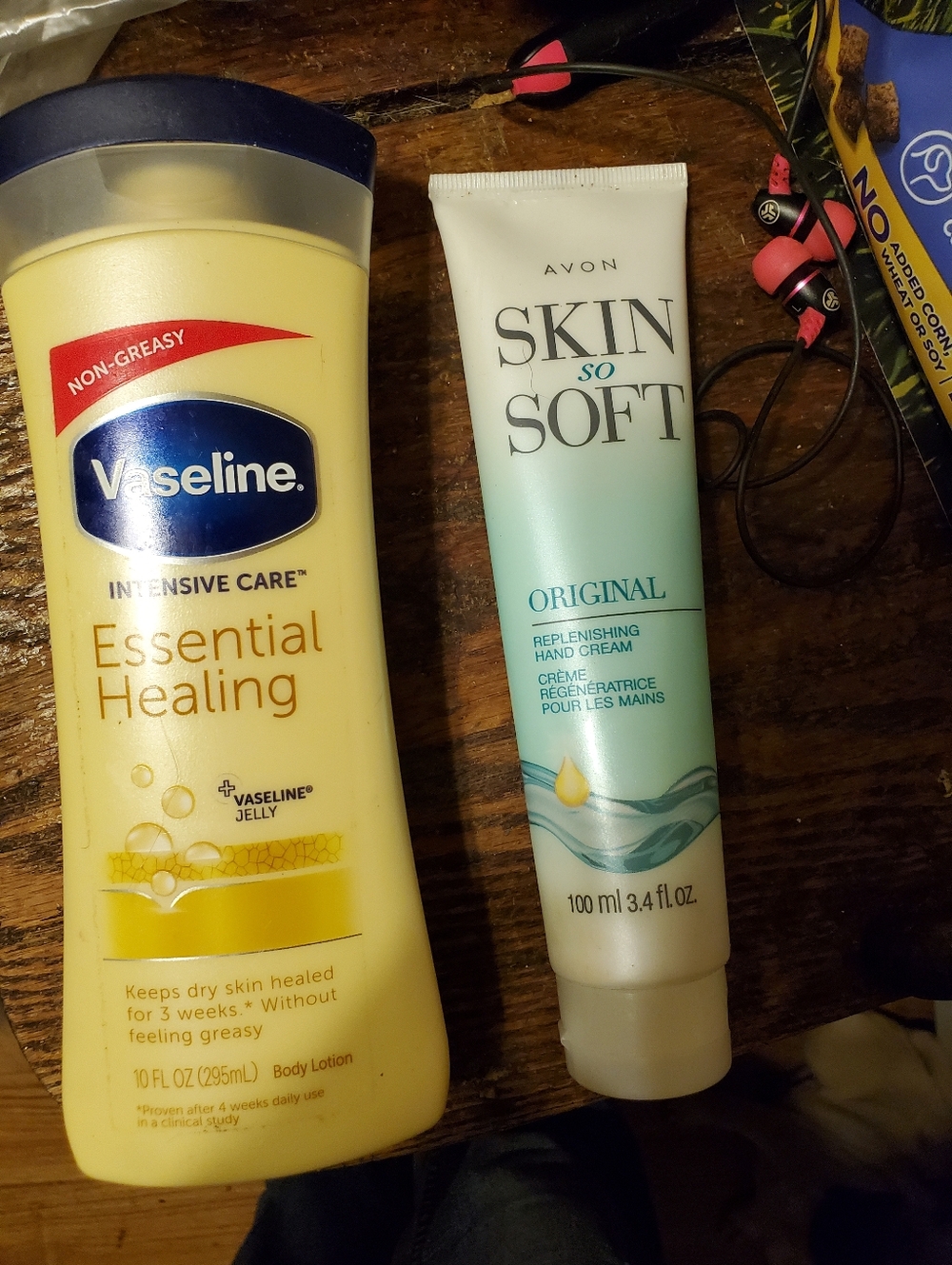 Vaseline Essential Healing Body Lotion - Yellow